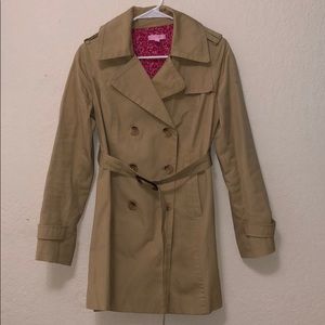 Lilly Pulizter trench coat